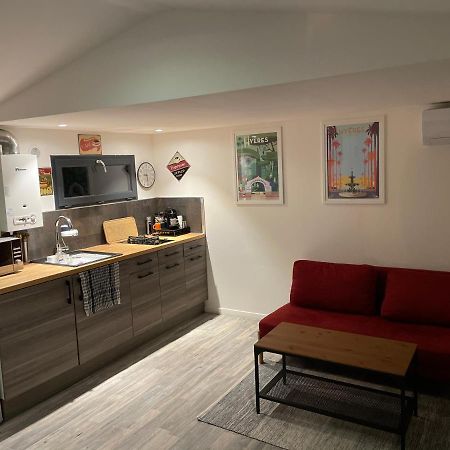 Tiny House Sur La Cote D'Azur Villa อิแยร์ ภายนอก รูปภาพ