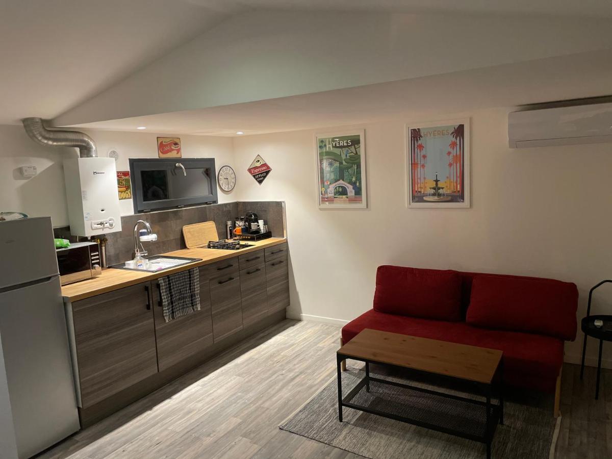 Tiny House Sur La Cote D'Azur Villa อิแยร์ ภายนอก รูปภาพ