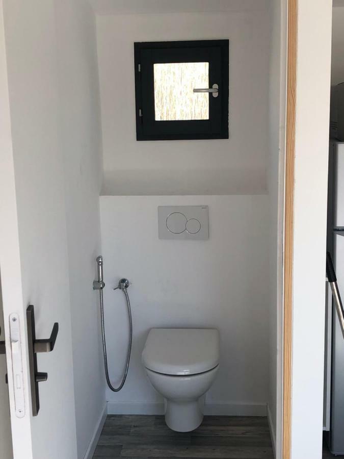 Tiny House Sur La Cote D'Azur Villa อิแยร์ ภายนอก รูปภาพ